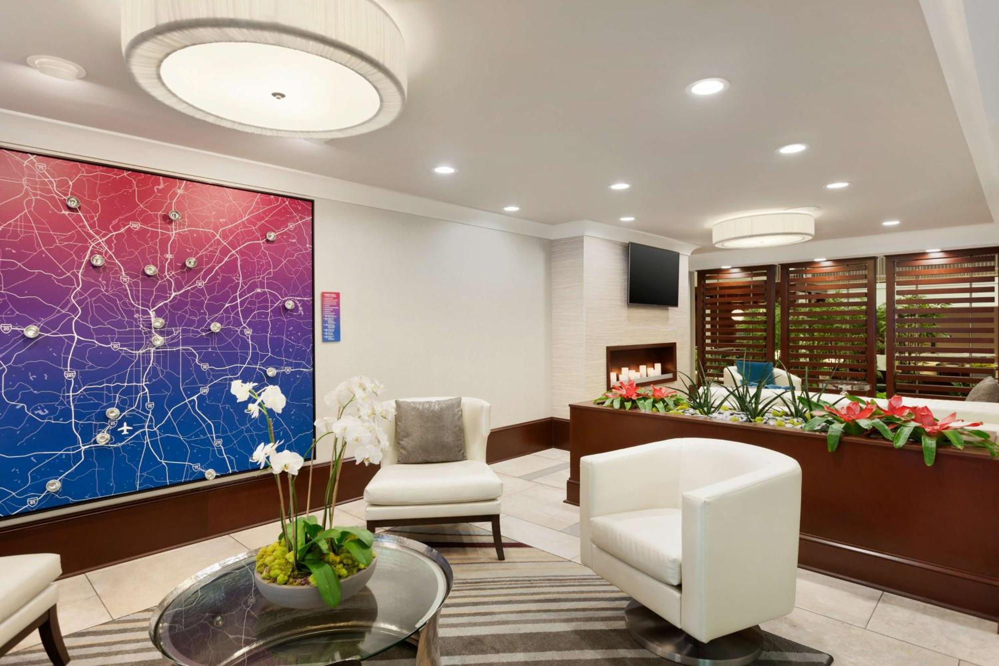 Embassy Suites By Hilton Atlanta Airport College Park Екстериор снимка