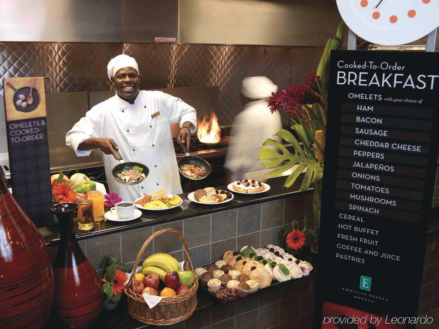 Embassy Suites By Hilton Atlanta Airport College Park Ресторант снимка
